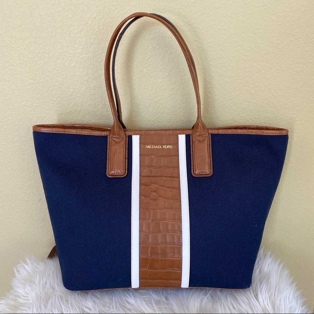 Michael Kors large Greenwich LG EW shoulder tote - Picture 5 of 16